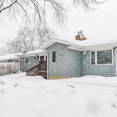 New Remodeled Townhome In Central Fargo Esterno foto