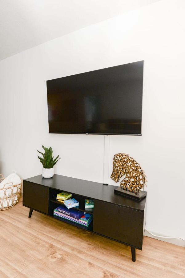 New Remodeled Townhome In Central Fargo Esterno foto