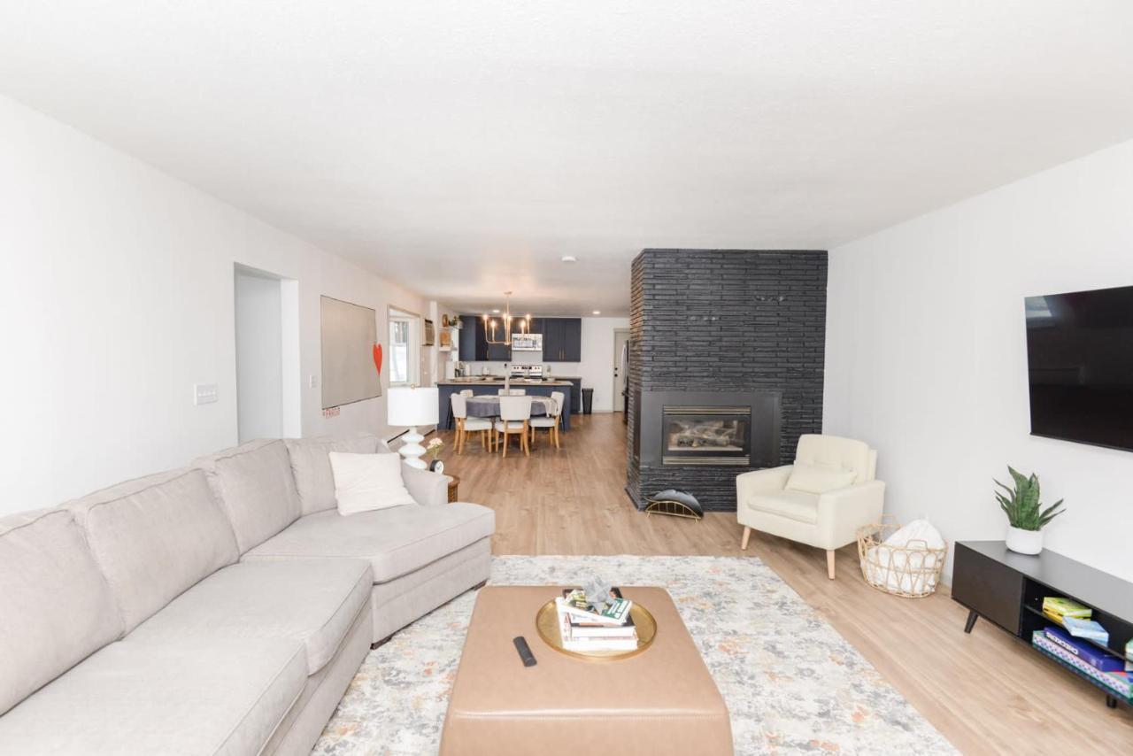 New Remodeled Townhome In Central Fargo Esterno foto