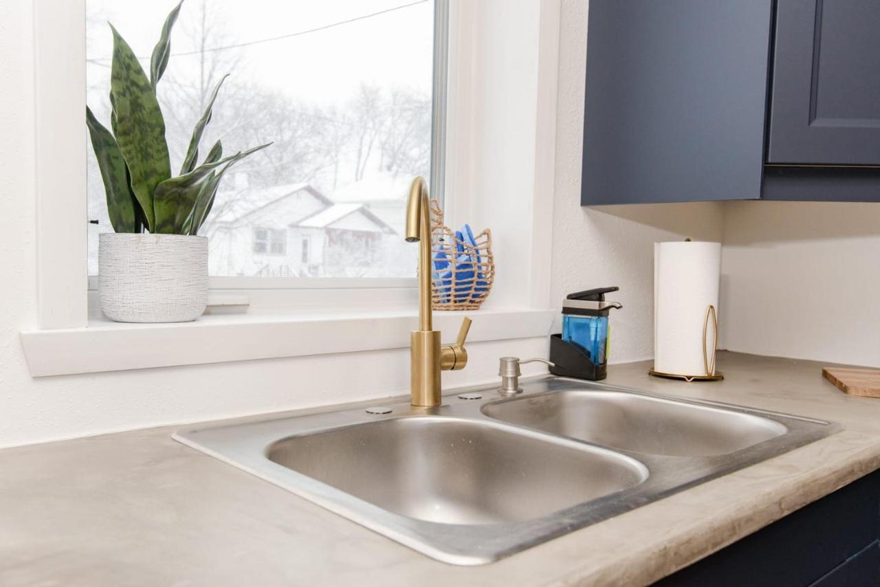New Remodeled Townhome In Central Fargo Esterno foto